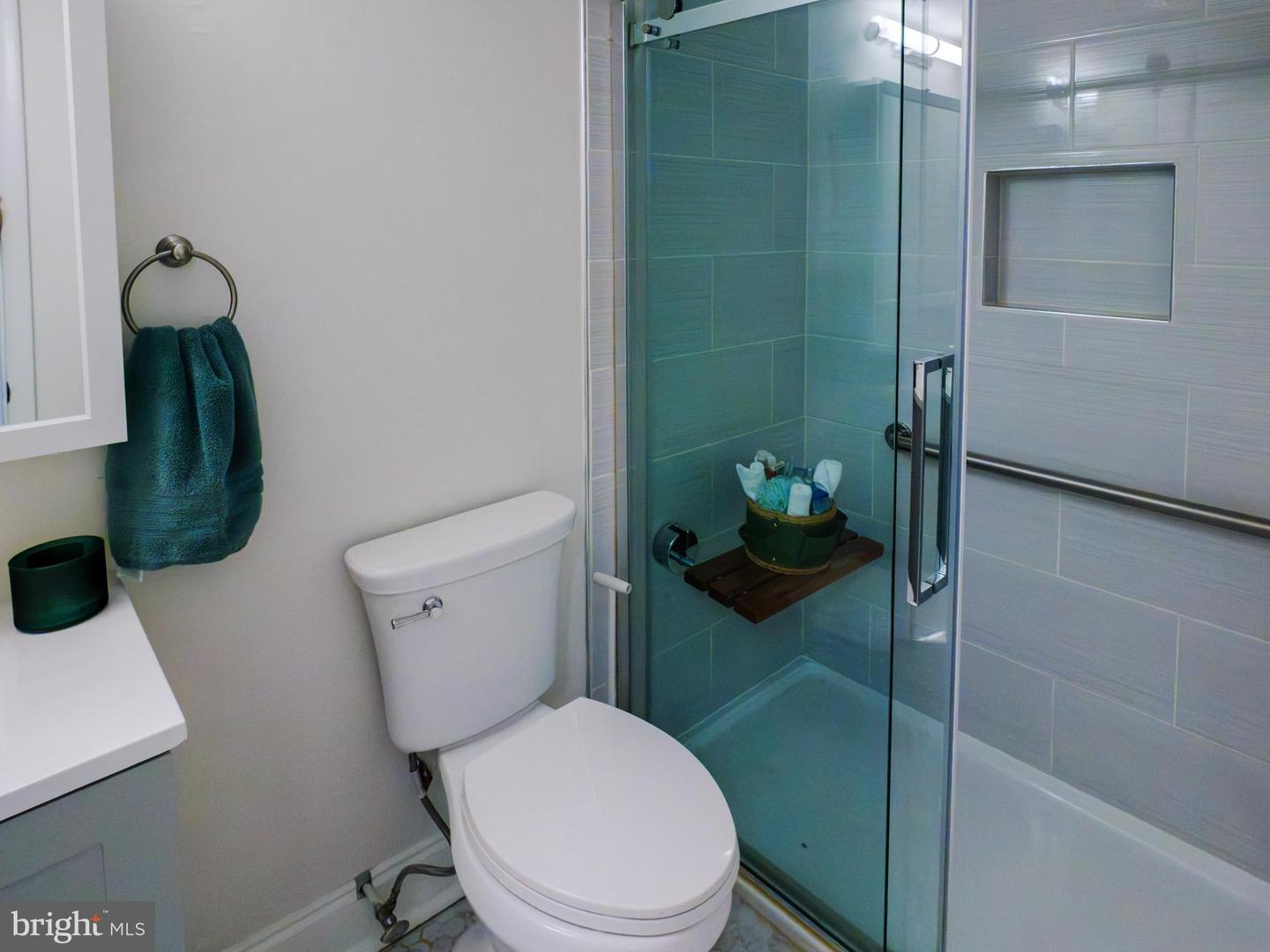 3376 WOODBURN RD #24, ANNANDALE, Virginia 22003, 1 Bedroom Bedrooms, ,1 BathroomBathrooms,Residential,For sale,3376 WOODBURN RD #24,VAFX2255848 MLS # VAFX2255848