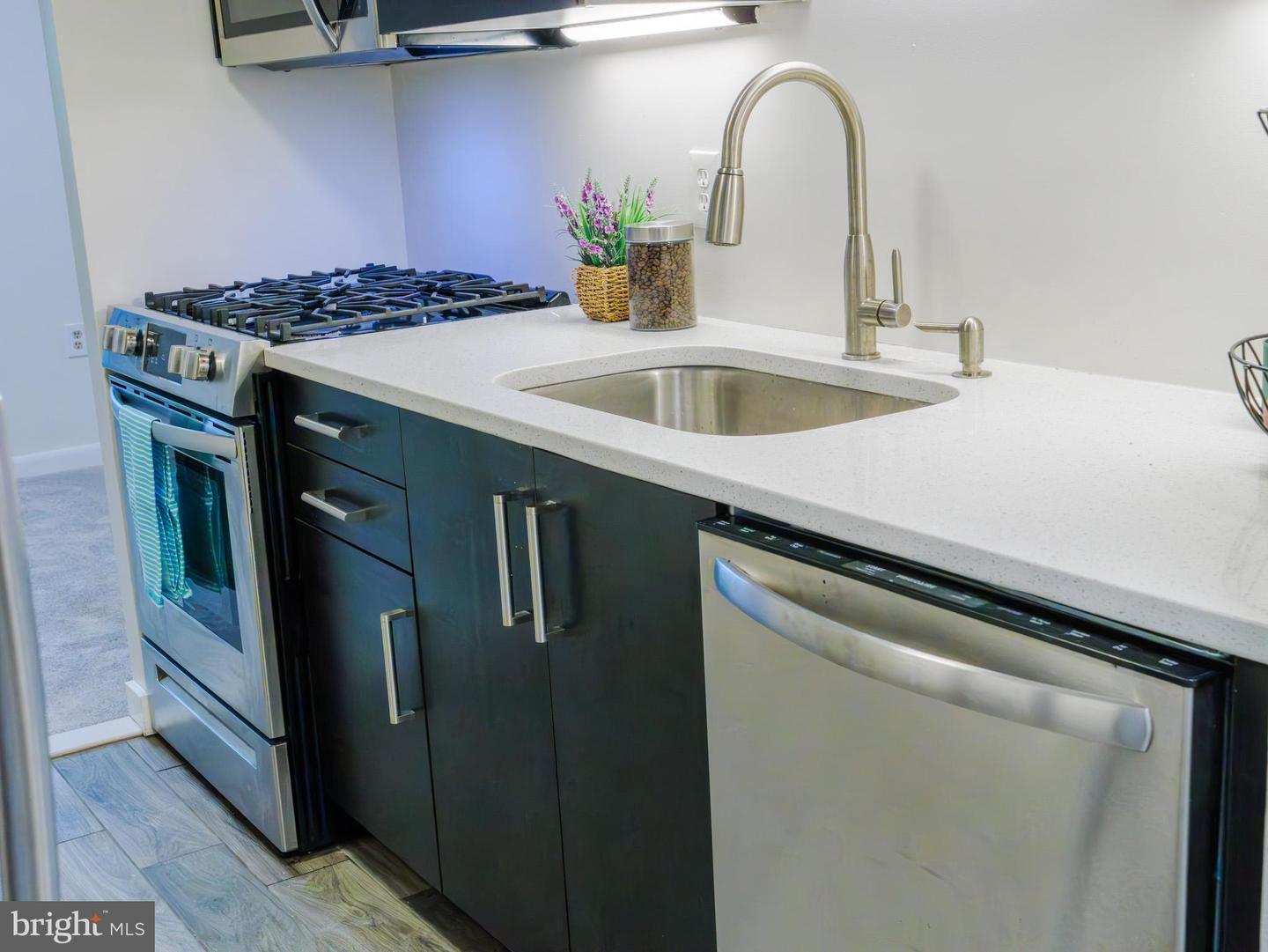 3376 WOODBURN RD #24, ANNANDALE, Virginia 22003, 1 Bedroom Bedrooms, ,1 BathroomBathrooms,Residential,For sale,3376 WOODBURN RD #24,VAFX2255848 MLS # VAFX2255848
