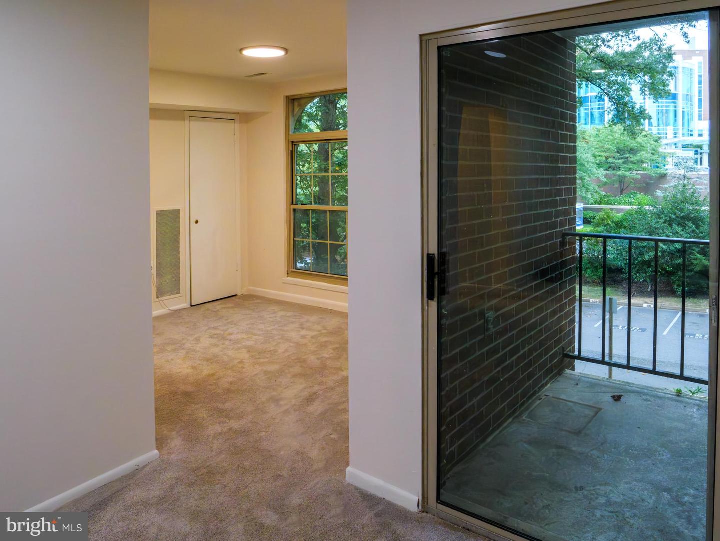 3376 WOODBURN RD #24, ANNANDALE, Virginia 22003, 1 Bedroom Bedrooms, ,1 BathroomBathrooms,Residential,For sale,3376 WOODBURN RD #24,VAFX2255848 MLS # VAFX2255848