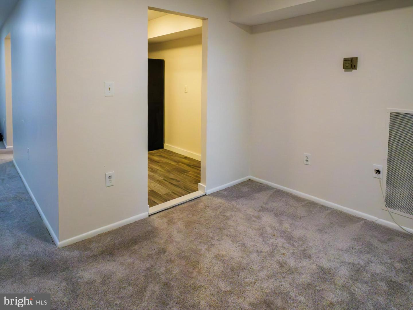 3376 WOODBURN RD #24, ANNANDALE, Virginia 22003, 1 Bedroom Bedrooms, ,1 BathroomBathrooms,Residential,For sale,3376 WOODBURN RD #24,VAFX2255848 MLS # VAFX2255848