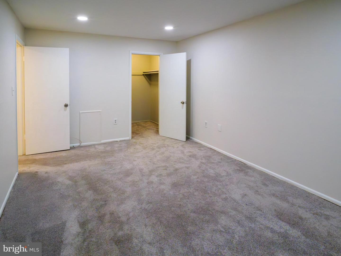 3376 WOODBURN RD #24, ANNANDALE, Virginia 22003, 1 Bedroom Bedrooms, ,1 BathroomBathrooms,Residential,For sale,3376 WOODBURN RD #24,VAFX2255848 MLS # VAFX2255848