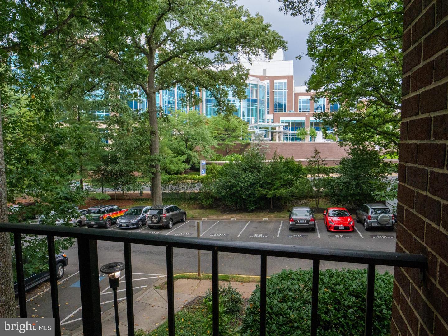 3376 WOODBURN RD #24, ANNANDALE, Virginia 22003, 1 Bedroom Bedrooms, ,1 BathroomBathrooms,Residential,For sale,3376 WOODBURN RD #24,VAFX2255848 MLS # VAFX2255848