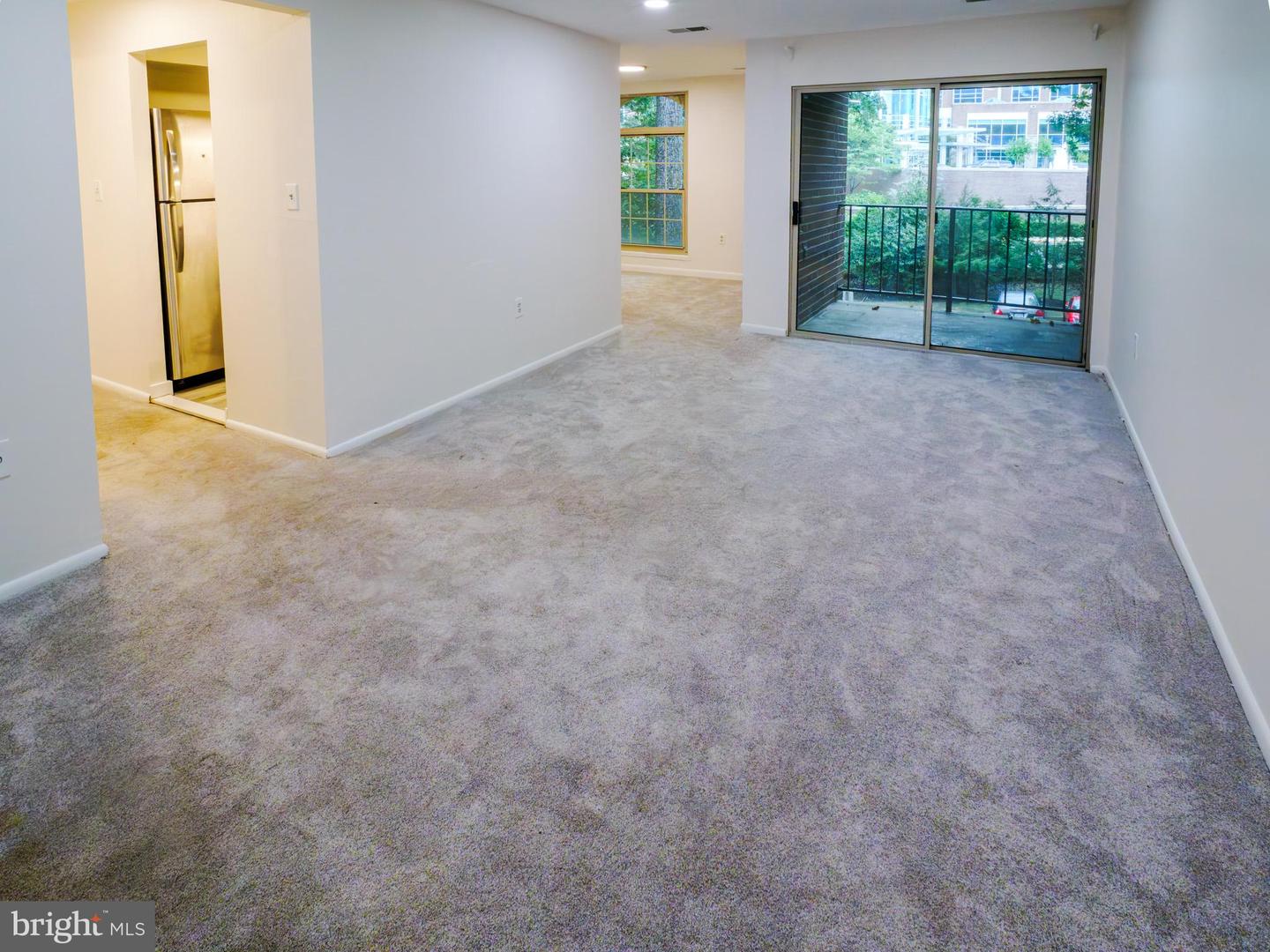 3376 WOODBURN RD #24, ANNANDALE, Virginia 22003, 1 Bedroom Bedrooms, ,1 BathroomBathrooms,Residential,For sale,3376 WOODBURN RD #24,VAFX2255848 MLS # VAFX2255848