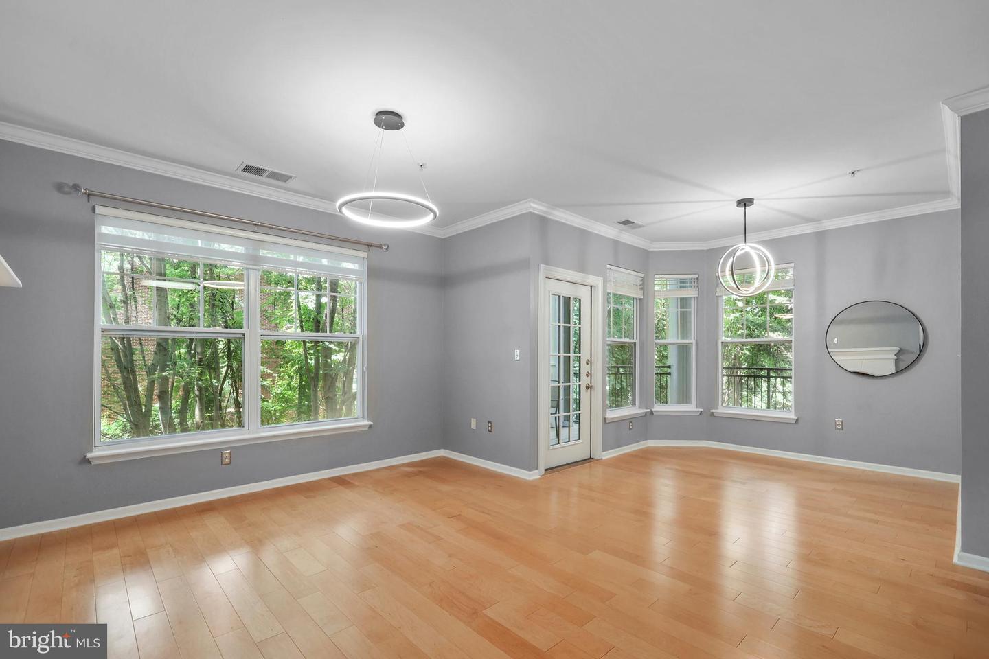 12108 GARDEN GROVE CIR #203, FAIRFAX, Virginia 22030, 1 Bedroom Bedrooms, ,1 BathroomBathrooms,Residential,For sale,12108 GARDEN GROVE CIR #203,VAFX2255998 MLS # VAFX2255998