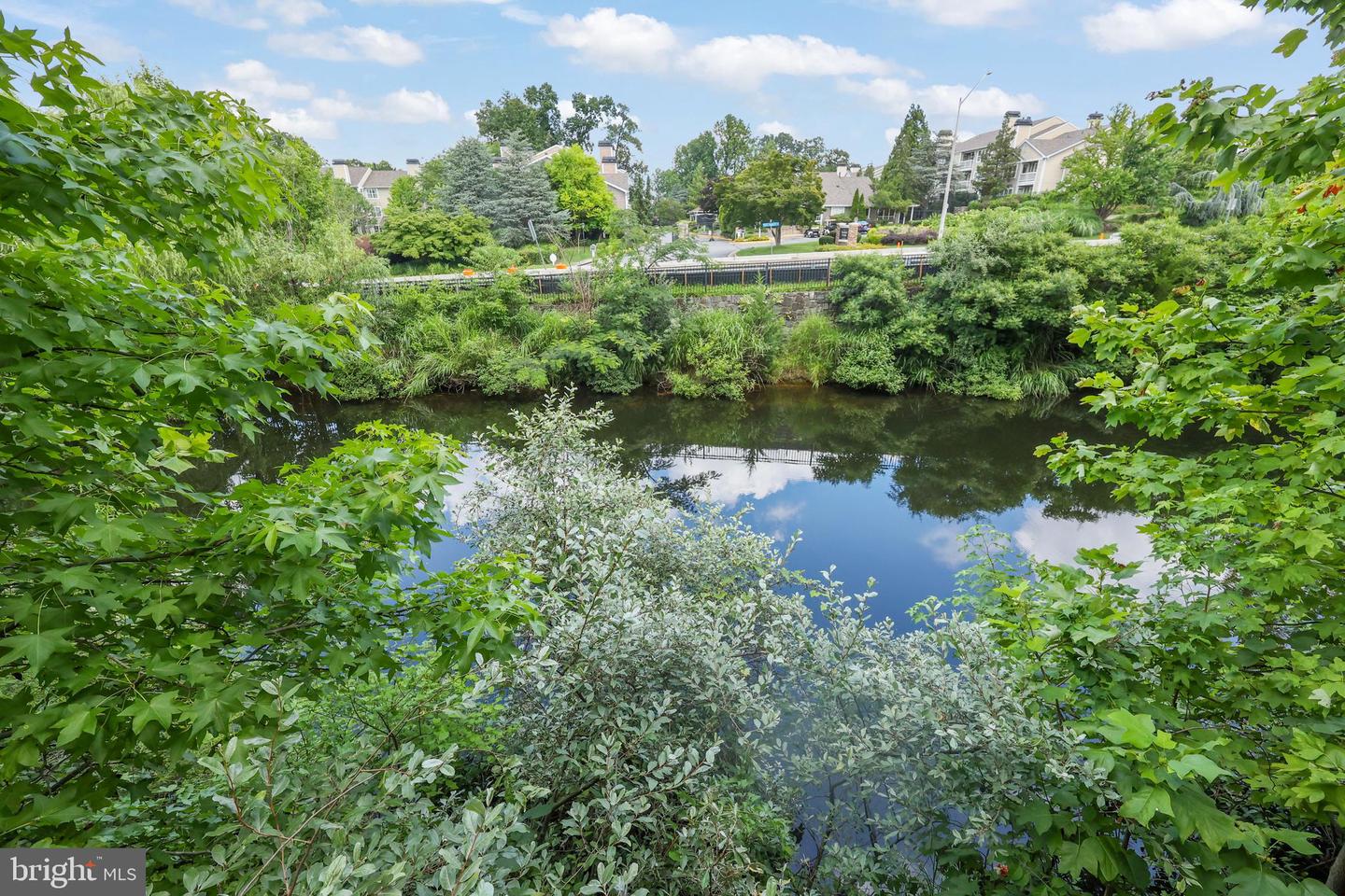 12108 GARDEN GROVE CIR #203, FAIRFAX, Virginia 22030, 1 Bedroom Bedrooms, ,1 BathroomBathrooms,Residential,For sale,12108 GARDEN GROVE CIR #203,VAFX2255998 MLS # VAFX2255998