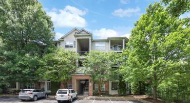 12108 GARDEN GROVE CIR #203, FAIRFAX, Virginia 22030, 1 Bedroom Bedrooms, ,1 BathroomBathrooms,Residential,For sale,12108 GARDEN GROVE CIR #203,VAFX2255998 MLS # VAFX2255998