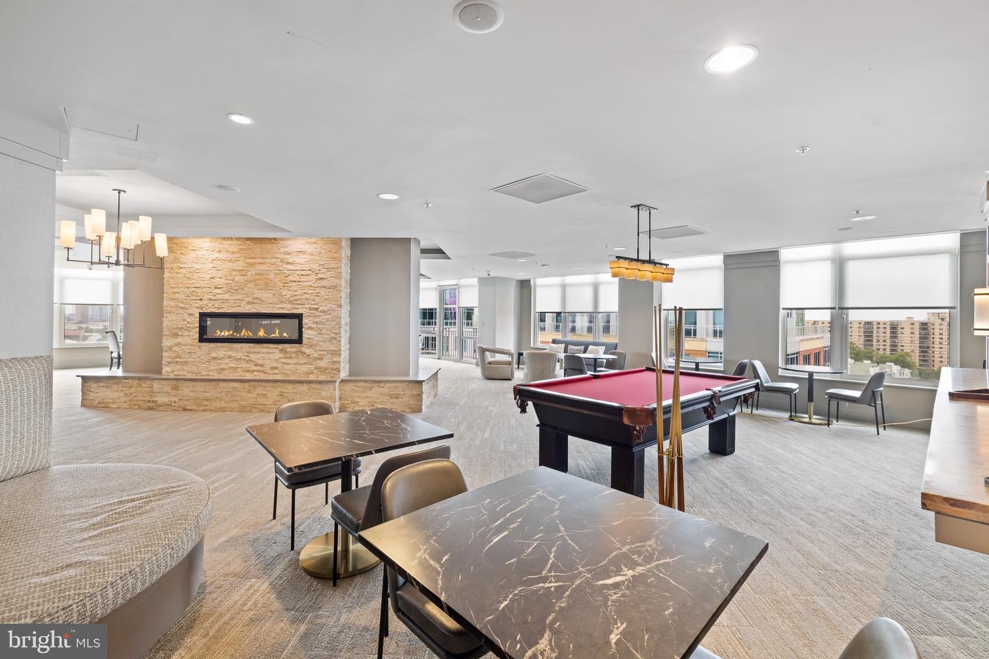 8220 CRESTWOOD HEIGHTS DR #213, MCLEAN, Virginia 22102, 1 Bedroom Bedrooms, ,1 BathroomBathrooms,Residential,For sale,8220 CRESTWOOD HEIGHTS DR #213,VAFX2256032 MLS # VAFX2256032