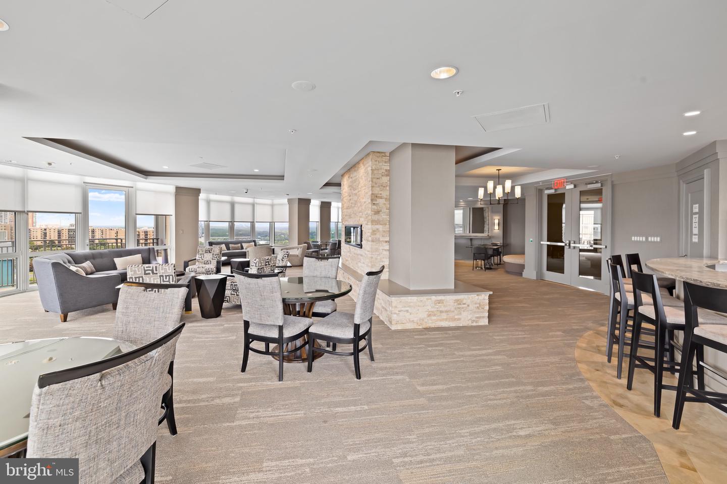 8220 CRESTWOOD HEIGHTS DR #213, MCLEAN, Virginia 22102, 1 Bedroom Bedrooms, ,1 BathroomBathrooms,Residential,For sale,8220 CRESTWOOD HEIGHTS DR #213,VAFX2256032 MLS # VAFX2256032