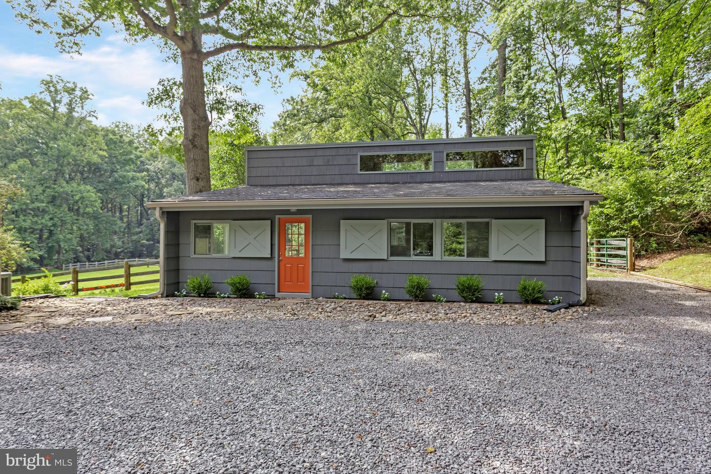 718 SPRINGVALE RD, GREAT FALLS, Virginia 22066, 4 Bedrooms Bedrooms, ,3 BathroomsBathrooms,Residential,For sale,718 SPRINGVALE RD,VAFX2256140 MLS # VAFX2256140