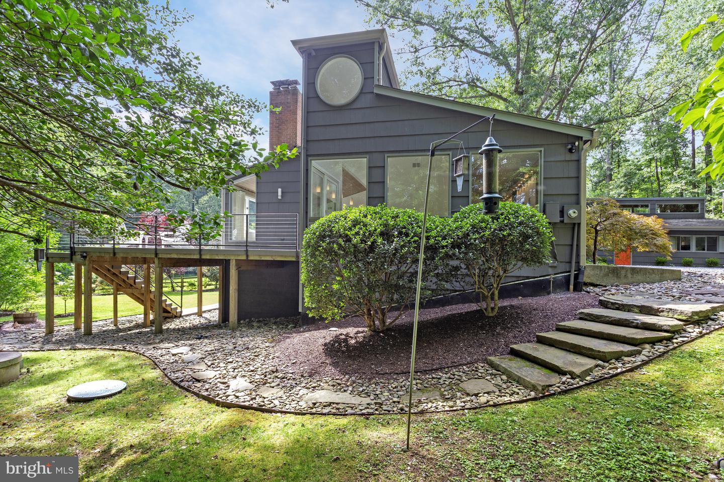 718 SPRINGVALE RD, GREAT FALLS, Virginia 22066, 4 Bedrooms Bedrooms, ,3 BathroomsBathrooms,Residential,For sale,718 SPRINGVALE RD,VAFX2256140 MLS # VAFX2256140