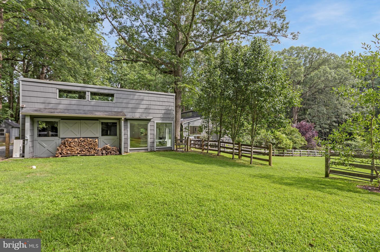 718 SPRINGVALE RD, GREAT FALLS, Virginia 22066, 4 Bedrooms Bedrooms, ,3 BathroomsBathrooms,Residential,For sale,718 SPRINGVALE RD,VAFX2256140 MLS # VAFX2256140