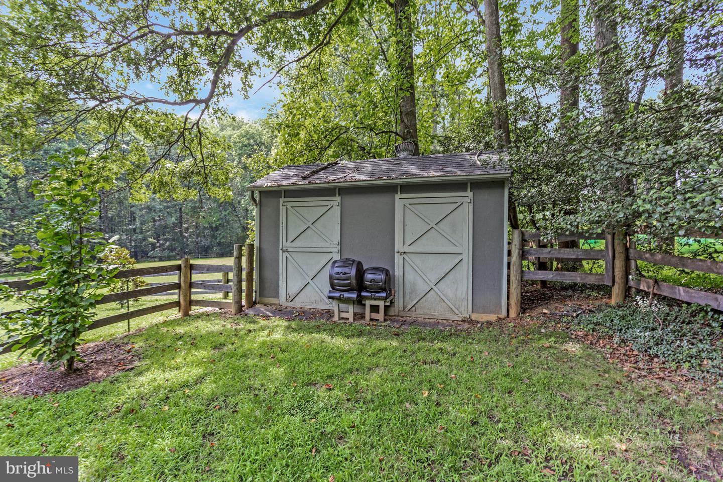 718 SPRINGVALE RD, GREAT FALLS, Virginia 22066, 4 Bedrooms Bedrooms, ,3 BathroomsBathrooms,Residential,For sale,718 SPRINGVALE RD,VAFX2256140 MLS # VAFX2256140