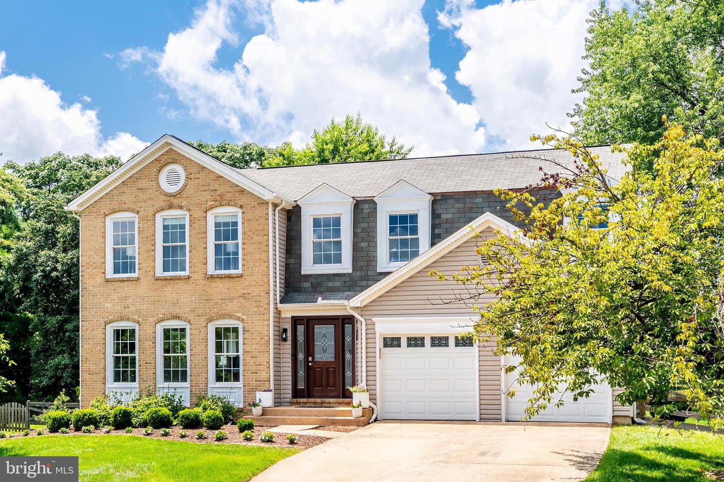 3436 HIDDEN MEADOW DR, FAIRFAX, Virginia 22033, 4 Bedrooms Bedrooms, 16 Rooms Rooms,3 BathroomsBathrooms,Residential,For sale,3436 HIDDEN MEADOW DR,VAFX2256220 MLS # VAFX2256220