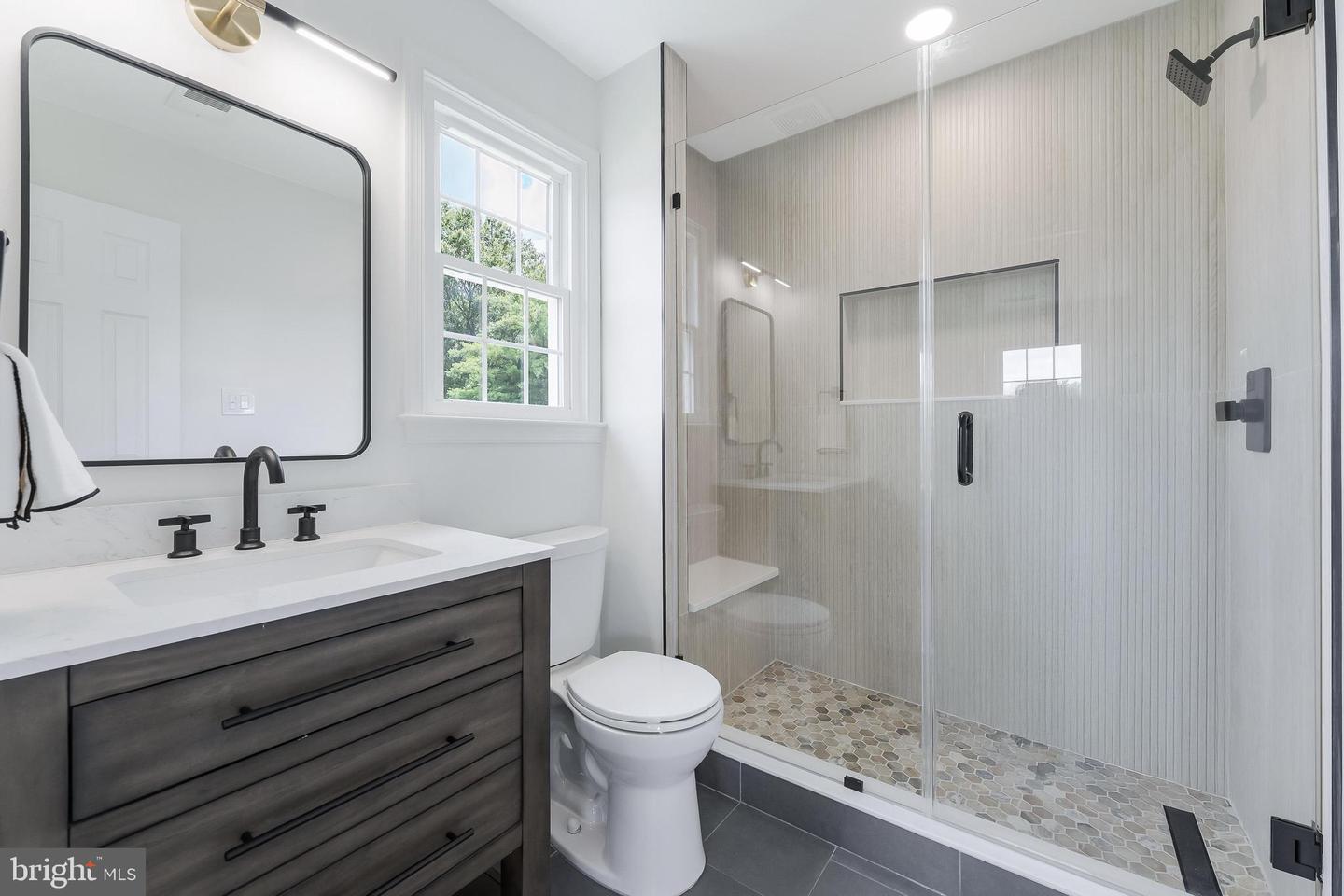 3436 HIDDEN MEADOW DR, FAIRFAX, Virginia 22033, 4 Bedrooms Bedrooms, 16 Rooms Rooms,3 BathroomsBathrooms,Residential,For sale,3436 HIDDEN MEADOW DR,VAFX2256220 MLS # VAFX2256220