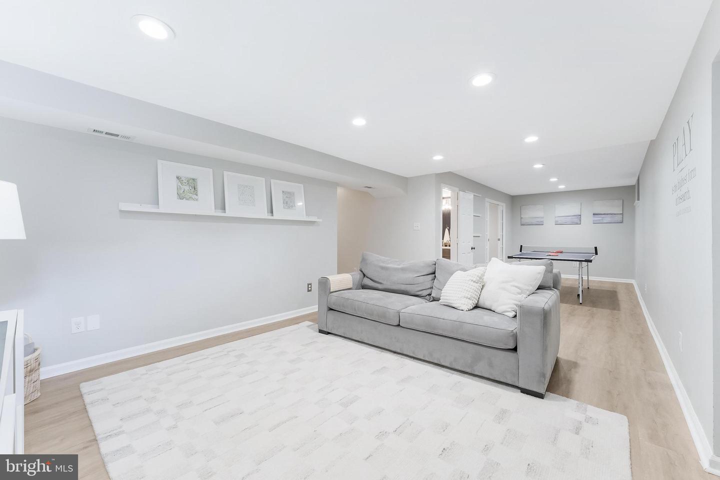 3436 HIDDEN MEADOW DR, FAIRFAX, Virginia 22033, 4 Bedrooms Bedrooms, 16 Rooms Rooms,3 BathroomsBathrooms,Residential,For sale,3436 HIDDEN MEADOW DR,VAFX2256220 MLS # VAFX2256220