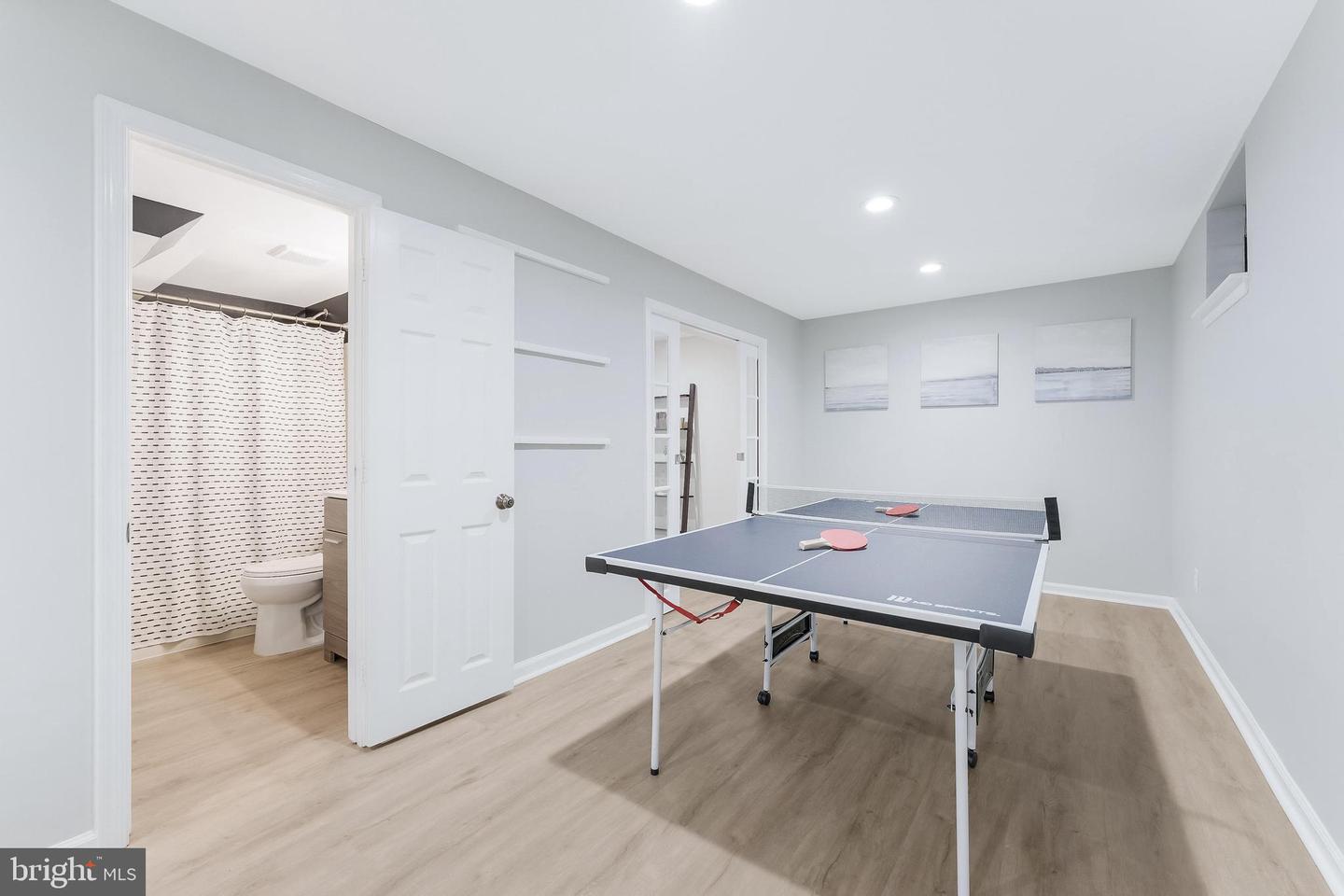 3436 HIDDEN MEADOW DR, FAIRFAX, Virginia 22033, 4 Bedrooms Bedrooms, 16 Rooms Rooms,3 BathroomsBathrooms,Residential,For sale,3436 HIDDEN MEADOW DR,VAFX2256220 MLS # VAFX2256220