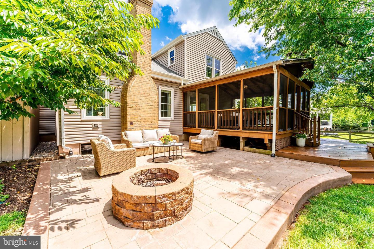 3436 HIDDEN MEADOW DR, FAIRFAX, Virginia 22033, 4 Bedrooms Bedrooms, 16 Rooms Rooms,3 BathroomsBathrooms,Residential,For sale,3436 HIDDEN MEADOW DR,VAFX2256220 MLS # VAFX2256220
