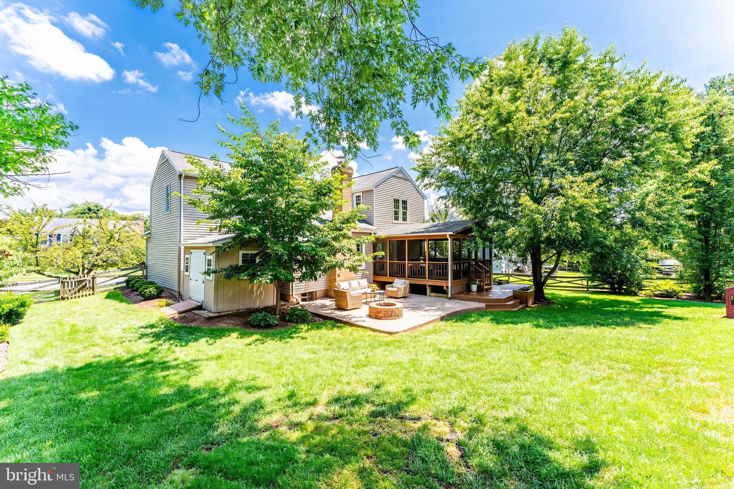 3436 HIDDEN MEADOW DR, FAIRFAX, Virginia 22033, 4 Bedrooms Bedrooms, 16 Rooms Rooms,3 BathroomsBathrooms,Residential,For sale,3436 HIDDEN MEADOW DR,VAFX2256220 MLS # VAFX2256220