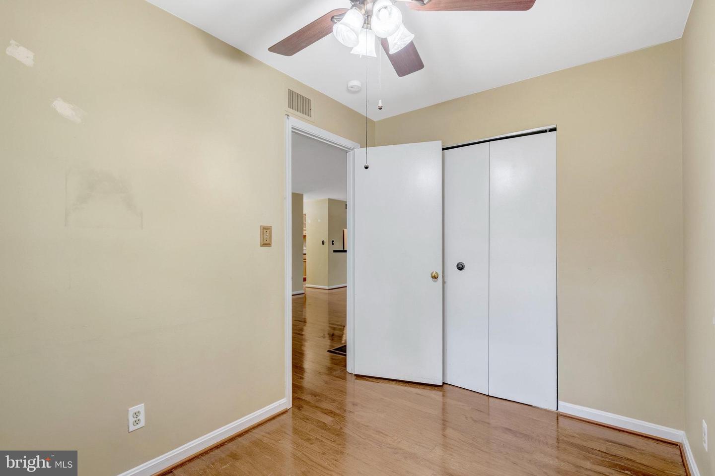 5942 COVE LANDING RD #303, BURKE, Virginia 22015, 2 Bedrooms Bedrooms, ,2 BathroomsBathrooms,Residential,For sale,5942 COVE LANDING RD #303,VAFX2256588 MLS # VAFX2256588