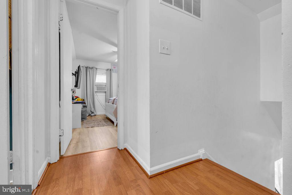 1112 E MAPLE AVE, STERLING, Virginia 20164, 4 Bedrooms Bedrooms, ,2 BathroomsBathrooms,Residential,For sale,1112 E MAPLE AVE,VALO2102852 MLS # VALO2102852
