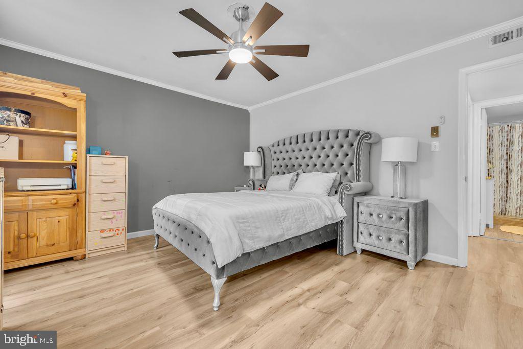 1112 E MAPLE AVE, STERLING, Virginia 20164, 4 Bedrooms Bedrooms, ,2 BathroomsBathrooms,Residential,For sale,1112 E MAPLE AVE,VALO2102852 MLS # VALO2102852