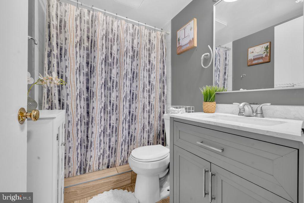 1112 E MAPLE AVE, STERLING, Virginia 20164, 4 Bedrooms Bedrooms, ,2 BathroomsBathrooms,Residential,For sale,1112 E MAPLE AVE,VALO2102852 MLS # VALO2102852