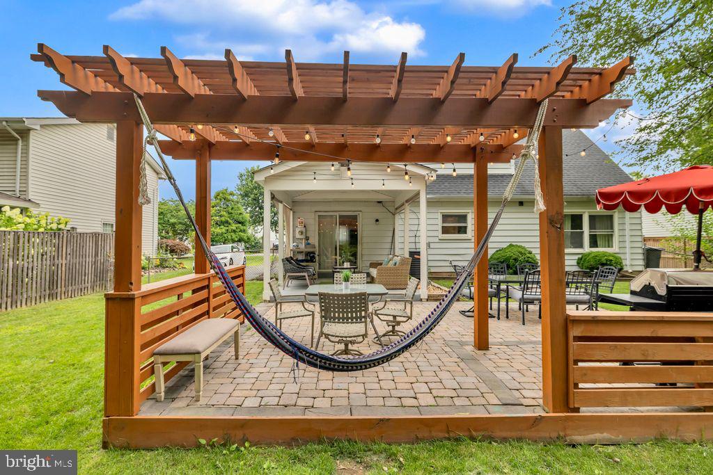 1112 E MAPLE AVE, STERLING, Virginia 20164, 4 Bedrooms Bedrooms, ,2 BathroomsBathrooms,Residential,For sale,1112 E MAPLE AVE,VALO2102852 MLS # VALO2102852