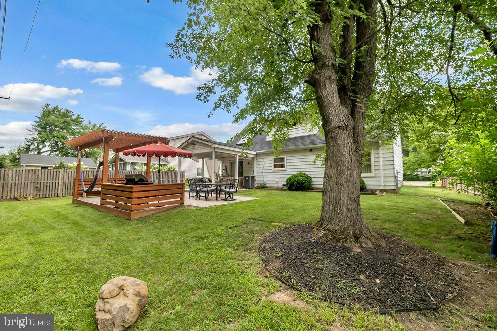 1112 E MAPLE AVE, STERLING, Virginia 20164, 4 Bedrooms Bedrooms, ,2 BathroomsBathrooms,Residential,For sale,1112 E MAPLE AVE,VALO2102852 MLS # VALO2102852