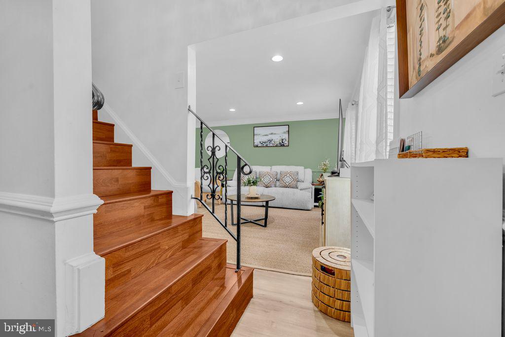 1112 E MAPLE AVE, STERLING, Virginia 20164, 4 Bedrooms Bedrooms, ,2 BathroomsBathrooms,Residential,For sale,1112 E MAPLE AVE,VALO2102852 MLS # VALO2102852