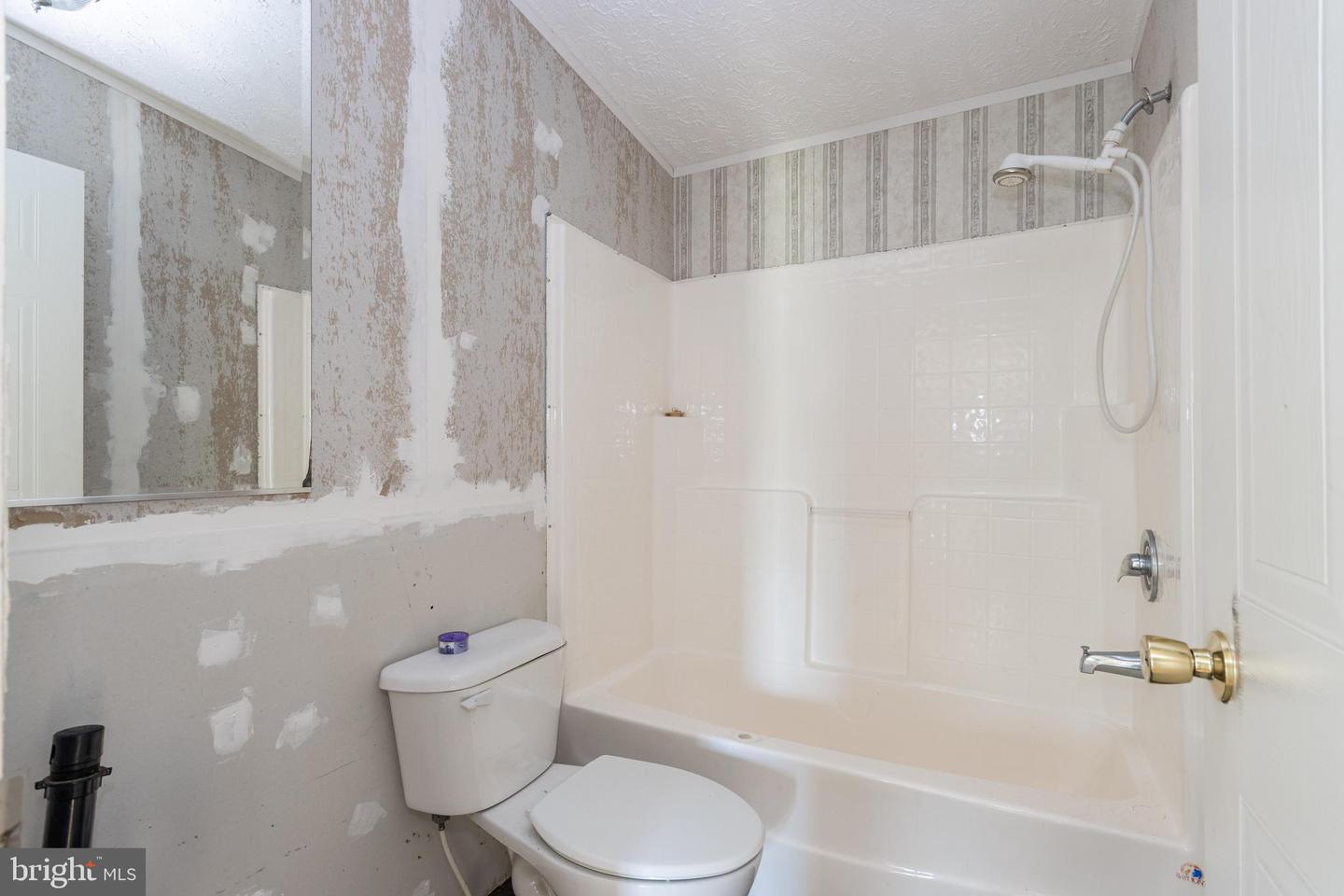 2 PADDOCK LN, FREDERICKSBURG, Virginia 22406, 3 Bedrooms Bedrooms, ,2 BathroomsBathrooms,Residential,For sale,2 PADDOCK LN,VAST2041018 MLS # VAST2041018