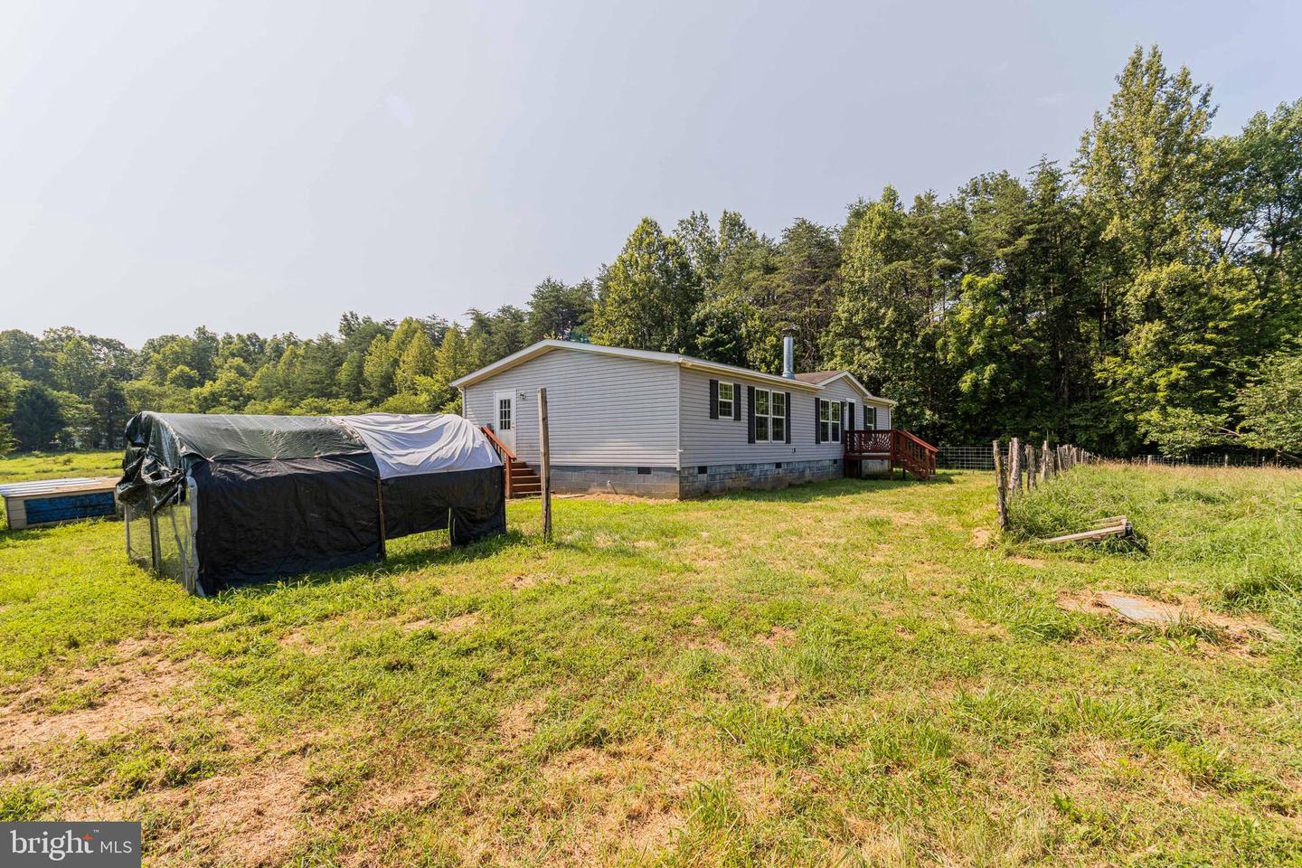 2 PADDOCK LN, FREDERICKSBURG, Virginia 22406, 3 Bedrooms Bedrooms, ,2 BathroomsBathrooms,Residential,For sale,2 PADDOCK LN,VAST2041018 MLS # VAST2041018
