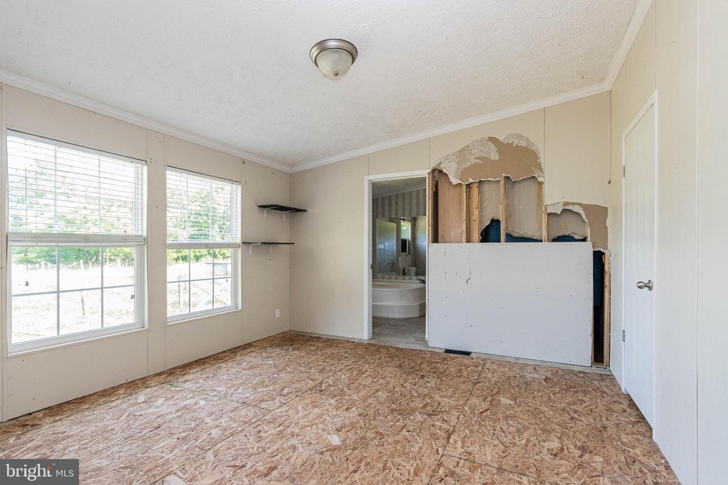 2 PADDOCK LN, FREDERICKSBURG, Virginia 22406, 3 Bedrooms Bedrooms, ,2 BathroomsBathrooms,Residential,For sale,2 PADDOCK LN,VAST2041018 MLS # VAST2041018