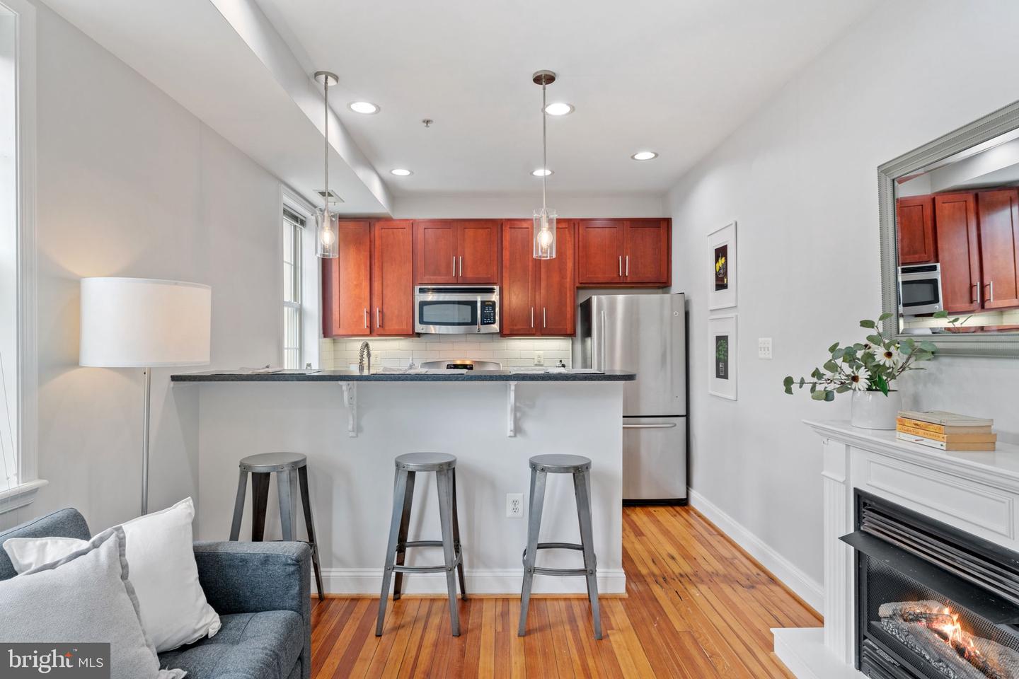 410 15TH ST NE #16, WASHINGTON, District Of Columbia 20002, 1 Bedroom Bedrooms, ,1 BathroomBathrooms,Residential,For sale,410 15TH ST NE #16,DCDC2211484 MLS # DCDC2211484