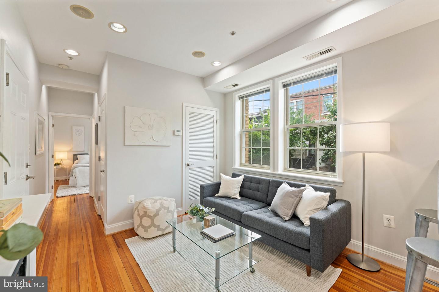 410 15TH ST NE #16, WASHINGTON, District Of Columbia 20002, 1 Bedroom Bedrooms, ,1 BathroomBathrooms,Residential,For sale,410 15TH ST NE #16,DCDC2211484 MLS # DCDC2211484