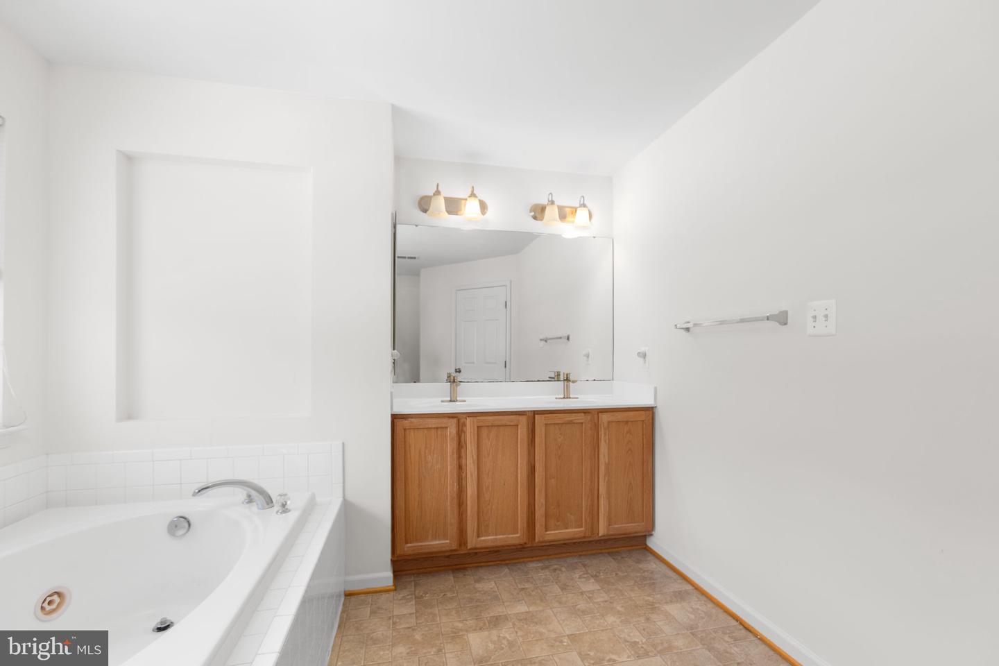 9601 HAZELBROOK CT, FREDERICKSBURG, Virginia 22407, 4 Bedrooms Bedrooms, ,2 BathroomsBathrooms,Residential,For sale,9601 HAZELBROOK CT,VASP2034852 MLS # VASP2034852