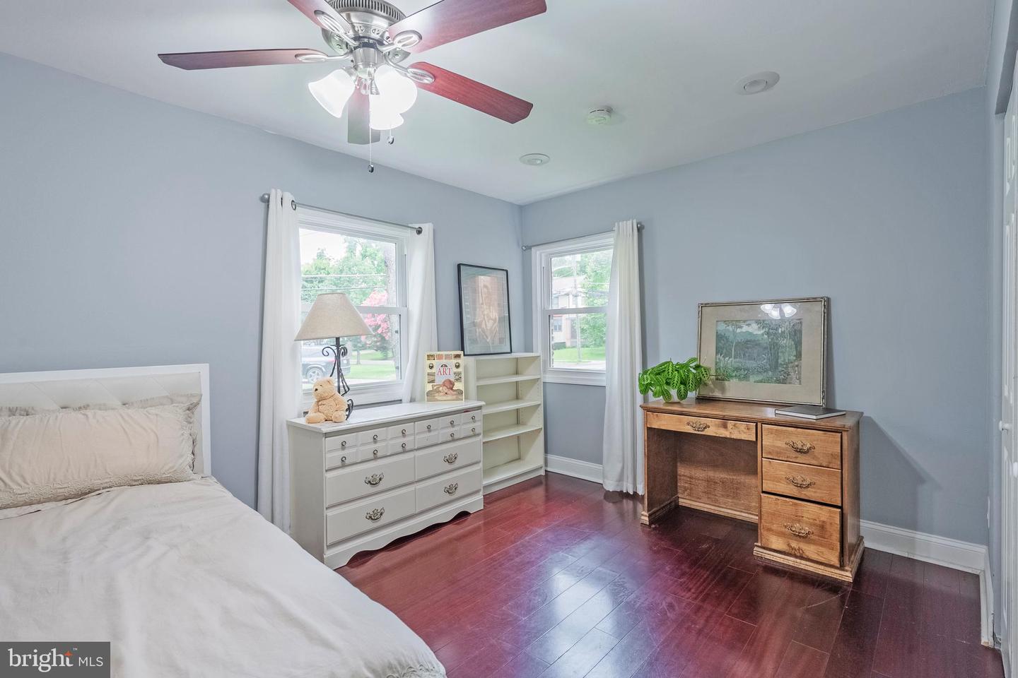 214 LEWIS ST NW, VIENNA, Virginia 22180, 5 Bedrooms Bedrooms, ,3 BathroomsBathrooms,Residential,For sale,214 LEWIS ST NW,VAFX2256940 MLS # VAFX2256940