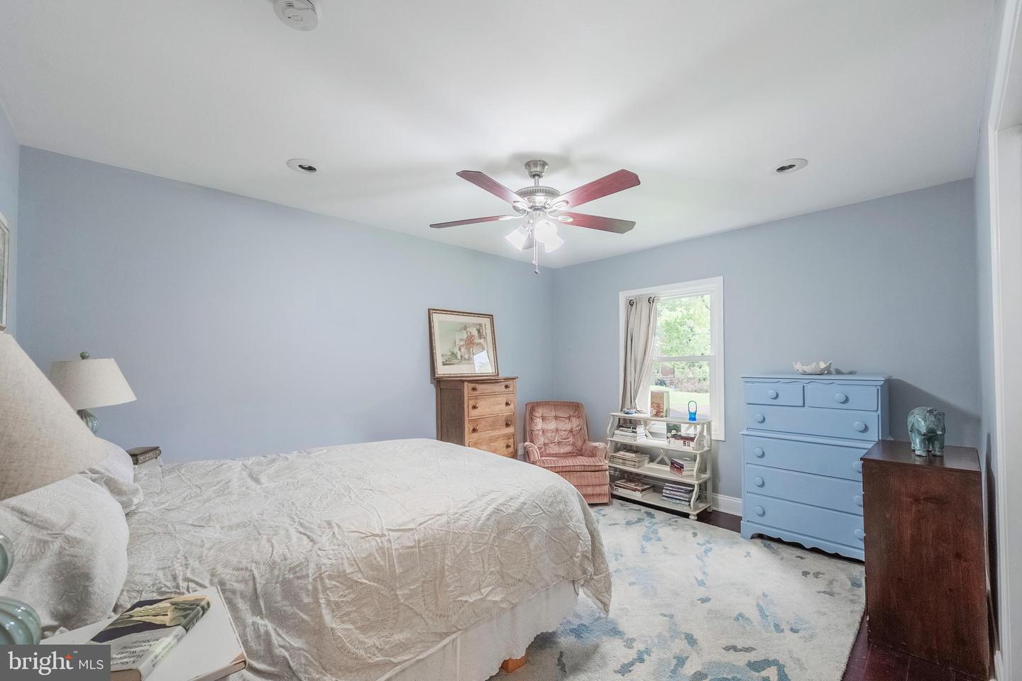 214 LEWIS ST NW, VIENNA, Virginia 22180, 5 Bedrooms Bedrooms, ,3 BathroomsBathrooms,Residential,For sale,214 LEWIS ST NW,VAFX2256940 MLS # VAFX2256940