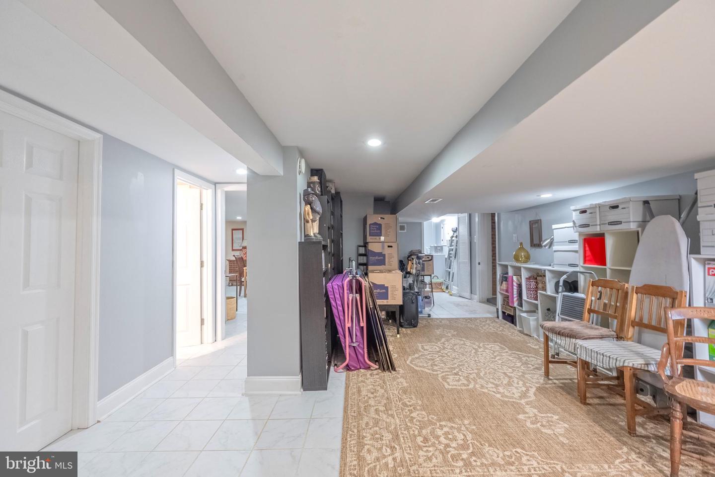 214 LEWIS ST NW, VIENNA, Virginia 22180, 5 Bedrooms Bedrooms, ,3 BathroomsBathrooms,Residential,For sale,214 LEWIS ST NW,VAFX2256940 MLS # VAFX2256940
