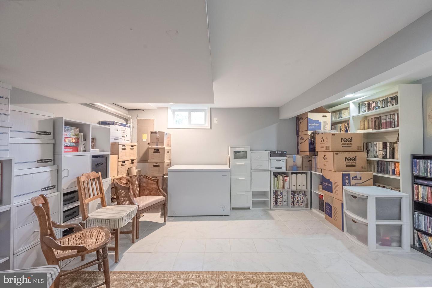 214 LEWIS ST NW, VIENNA, Virginia 22180, 5 Bedrooms Bedrooms, ,3 BathroomsBathrooms,Residential,For sale,214 LEWIS ST NW,VAFX2256940 MLS # VAFX2256940