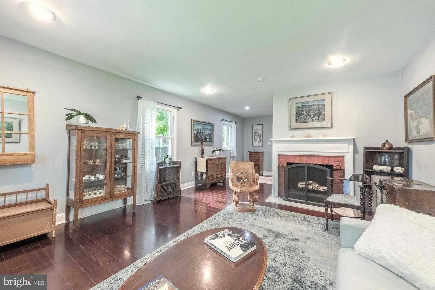 214 LEWIS ST NW, VIENNA, Virginia 22180, 5 Bedrooms Bedrooms, ,3 BathroomsBathrooms,Residential,For sale,214 LEWIS ST NW,VAFX2256940 MLS # VAFX2256940