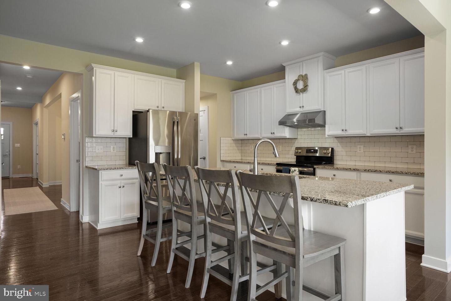 7424 LAKE WILLOW CT, WARRENTON, Virginia 20187, 4 Bedrooms Bedrooms, ,3 BathroomsBathrooms,Residential,For sale,7424 LAKE WILLOW CT,VAFQ2017562 MLS # VAFQ2017562