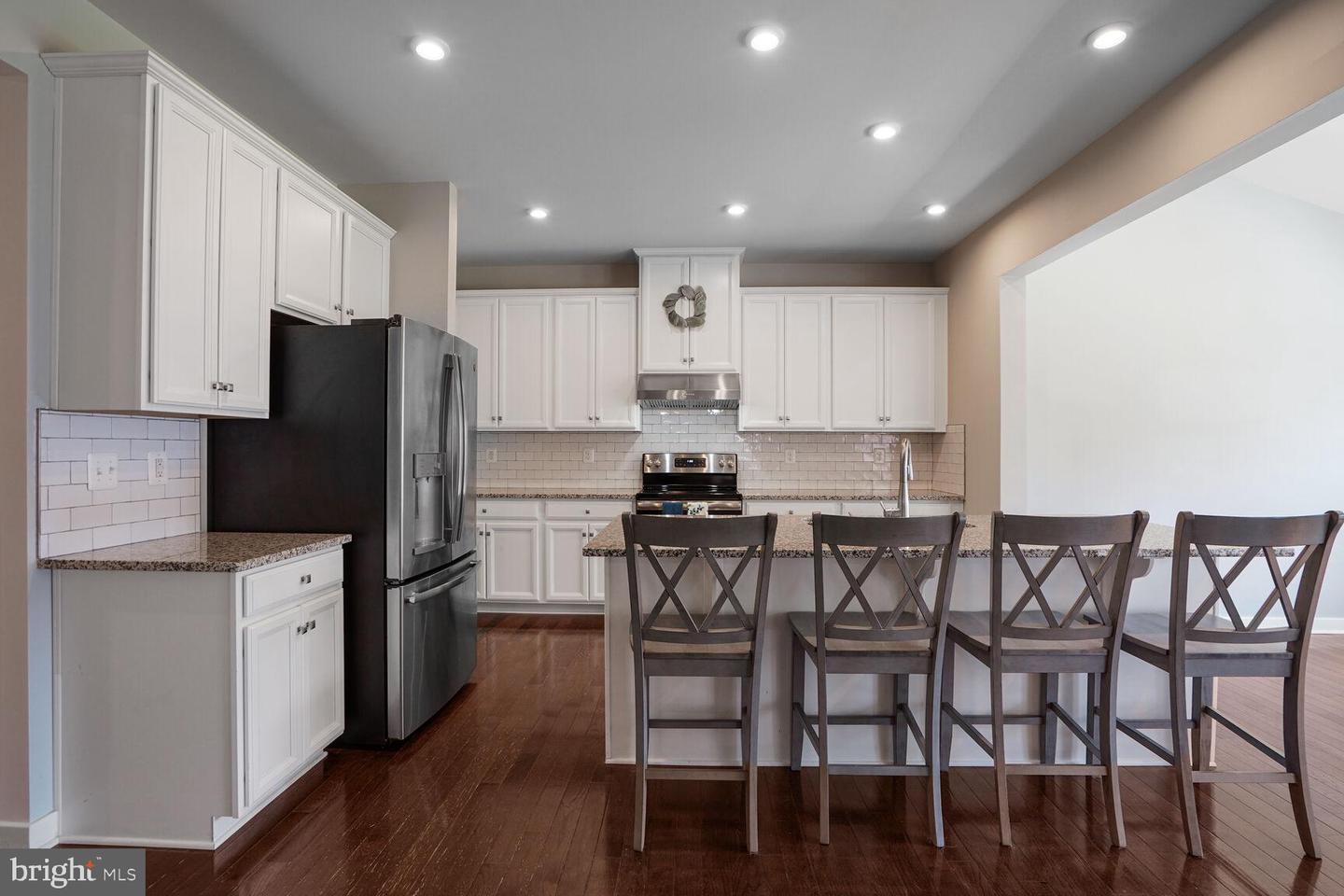 7424 LAKE WILLOW CT, WARRENTON, Virginia 20187, 4 Bedrooms Bedrooms, ,3 BathroomsBathrooms,Residential,For sale,7424 LAKE WILLOW CT,VAFQ2017562 MLS # VAFQ2017562