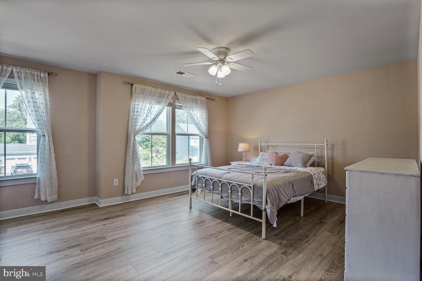 7424 LAKE WILLOW CT, WARRENTON, Virginia 20187, 4 Bedrooms Bedrooms, ,3 BathroomsBathrooms,Residential,For sale,7424 LAKE WILLOW CT,VAFQ2017562 MLS # VAFQ2017562