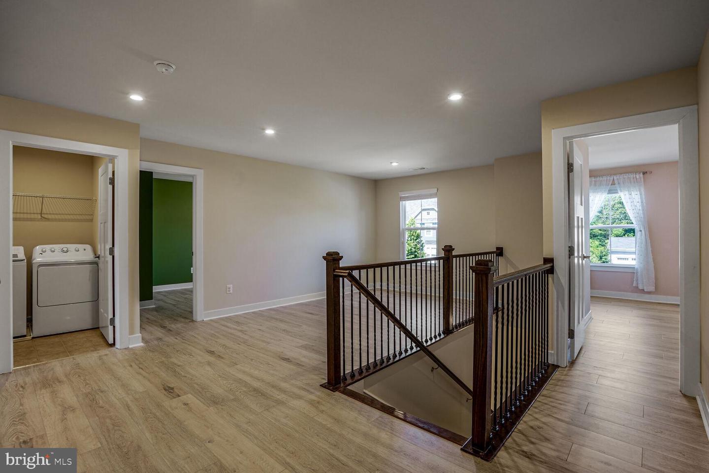 7424 LAKE WILLOW CT, WARRENTON, Virginia 20187, 4 Bedrooms Bedrooms, ,3 BathroomsBathrooms,Residential,For sale,7424 LAKE WILLOW CT,VAFQ2017562 MLS # VAFQ2017562