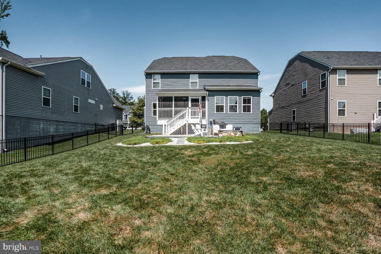 7424 LAKE WILLOW CT, WARRENTON, Virginia 20187, 4 Bedrooms Bedrooms, ,3 BathroomsBathrooms,Residential,For sale,7424 LAKE WILLOW CT,VAFQ2017562 MLS # VAFQ2017562