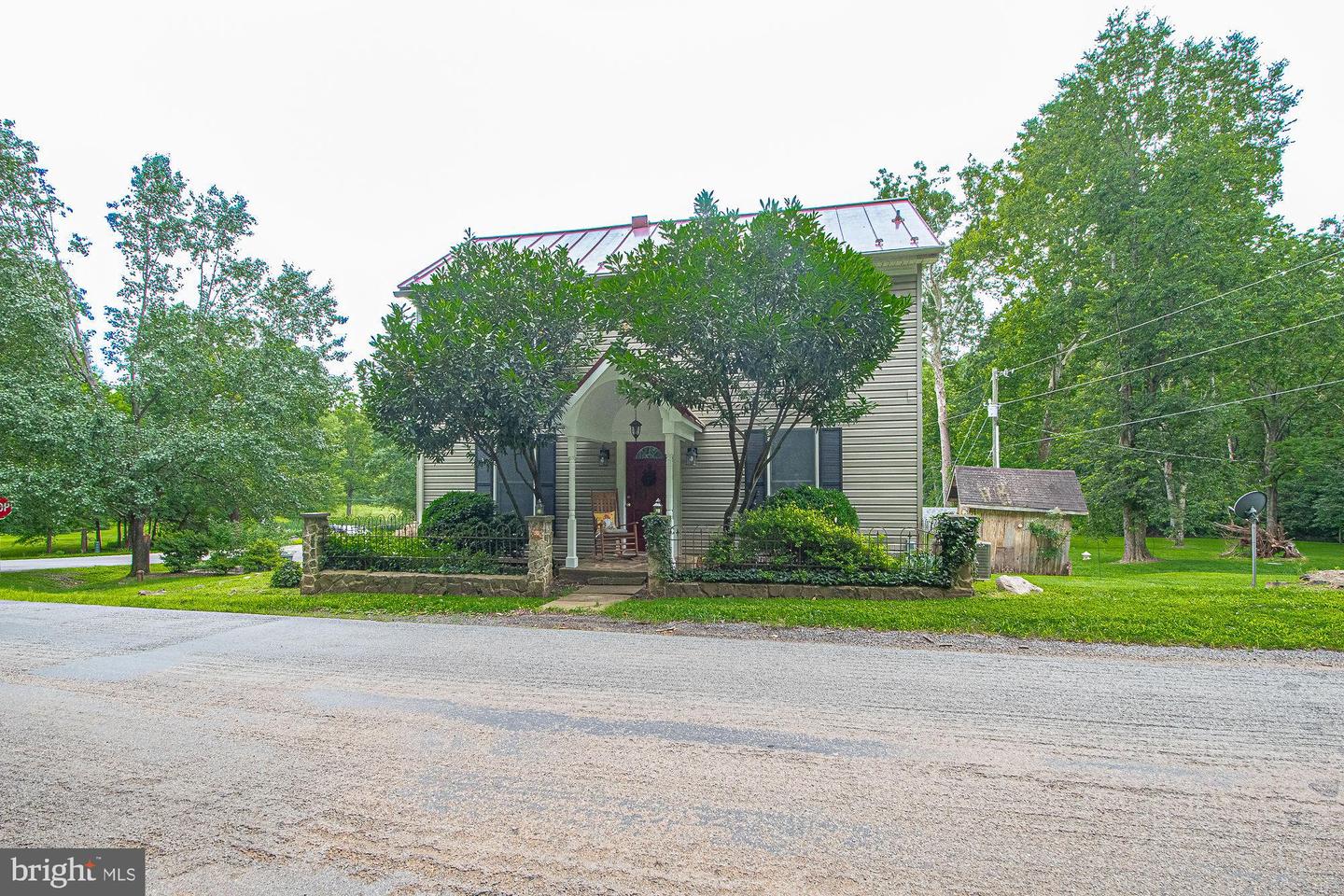 8270 ROGUES RD, CATLETT, Virginia 20119, 3 Bedrooms Bedrooms, ,1 BathroomBathrooms,Residential,For sale,8270 ROGUES RD,VAFQ2017564 MLS # VAFQ2017564
