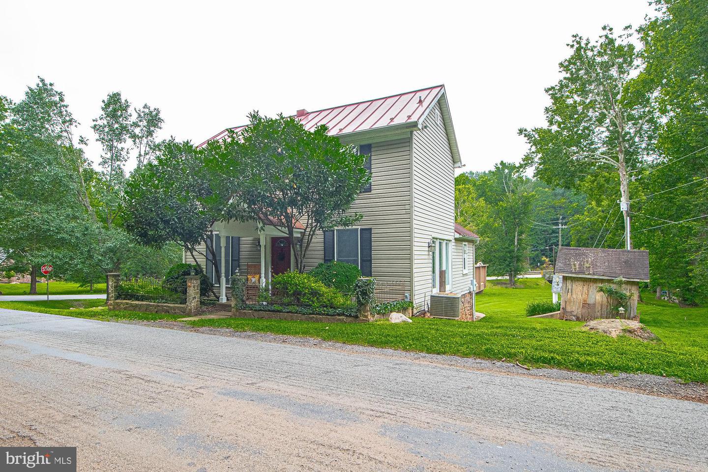 8270 ROGUES RD, CATLETT, Virginia 20119, 3 Bedrooms Bedrooms, ,1 BathroomBathrooms,Residential,For sale,8270 ROGUES RD,VAFQ2017564 MLS # VAFQ2017564