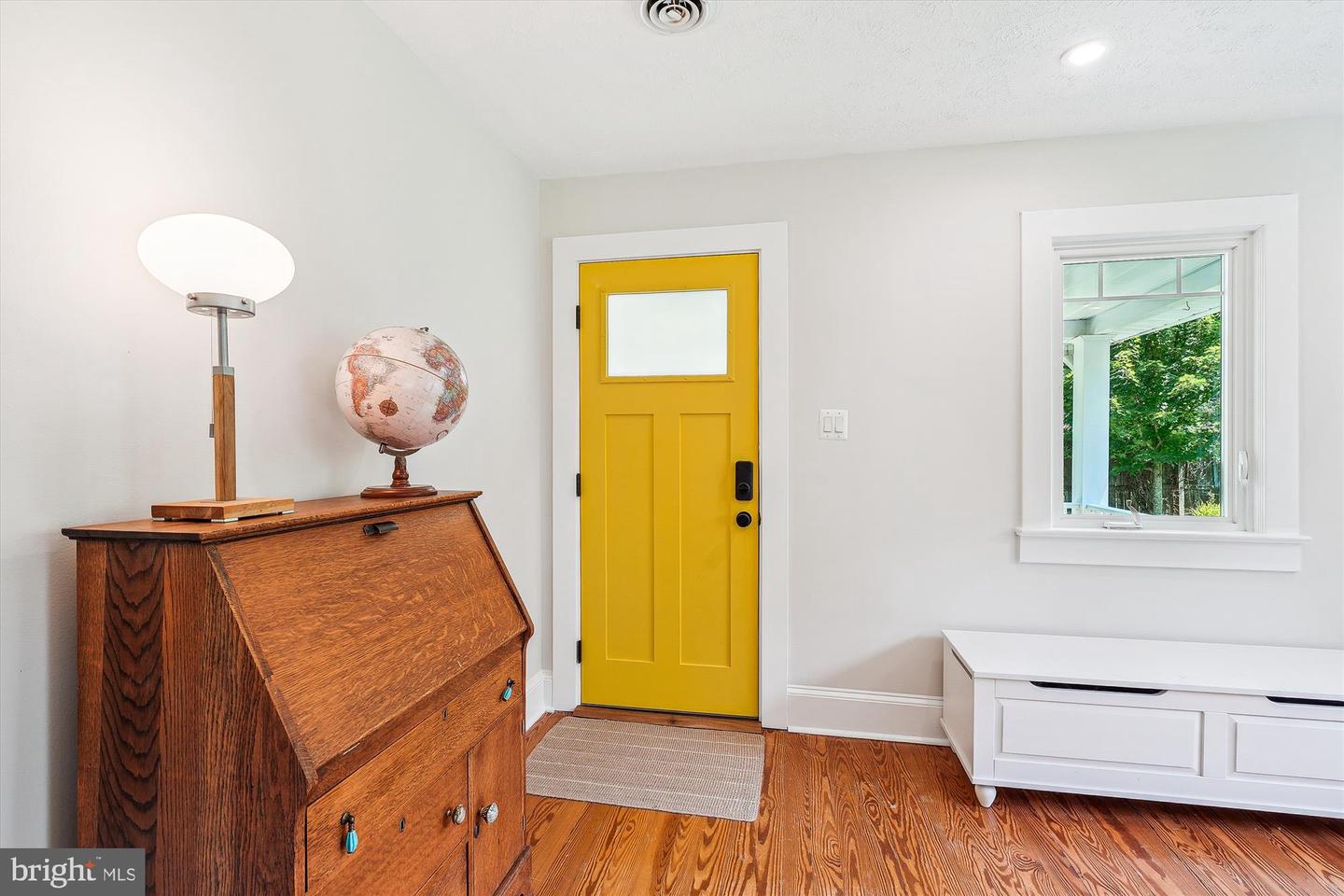 12377 HENDERSON RD, CLIFTON, Virginia 20124, 4 Bedrooms Bedrooms, ,2 BathroomsBathrooms,Residential,For sale,12377 HENDERSON RD,VAFX2256980 MLS # VAFX2256980
