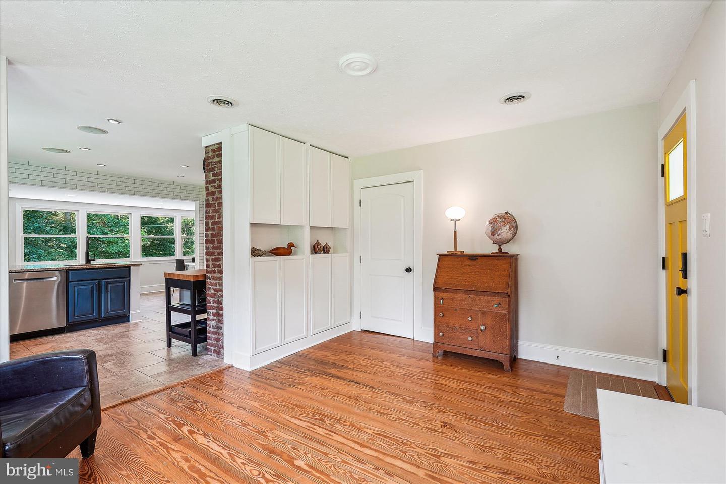 12377 HENDERSON RD, CLIFTON, Virginia 20124, 4 Bedrooms Bedrooms, ,2 BathroomsBathrooms,Residential,For sale,12377 HENDERSON RD,VAFX2256980 MLS # VAFX2256980