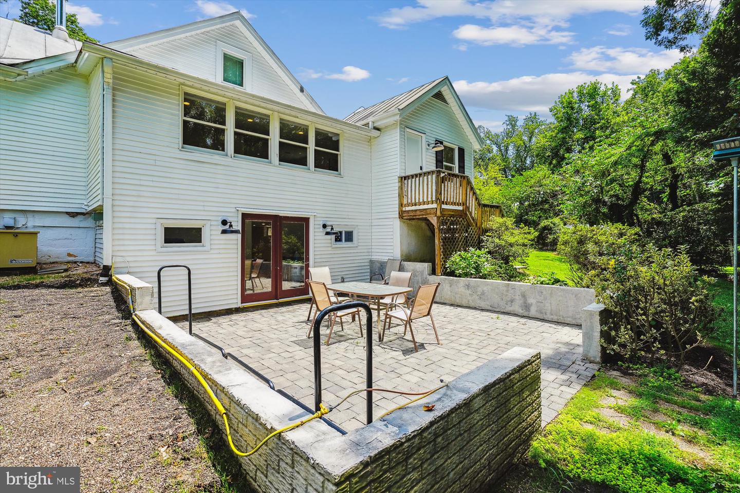 12377 HENDERSON RD, CLIFTON, Virginia 20124, 4 Bedrooms Bedrooms, ,2 BathroomsBathrooms,Residential,For sale,12377 HENDERSON RD,VAFX2256980 MLS # VAFX2256980